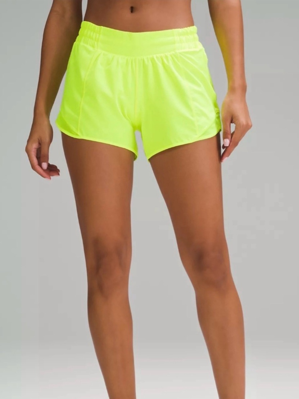 Lululemon Highlight Yellow High rise Hotty Hot Shorts 4 inch size 4